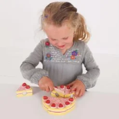 Bigjigs Strawberry Party Cake