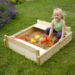TP Wooden Lidded Sandpit